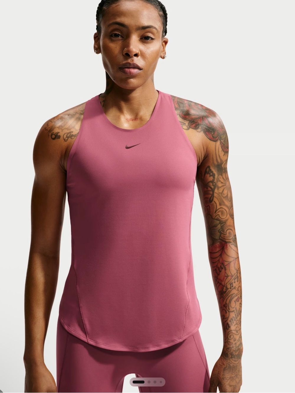 Nike Universa Women's Tank Top Size S NWT small defect see pictures